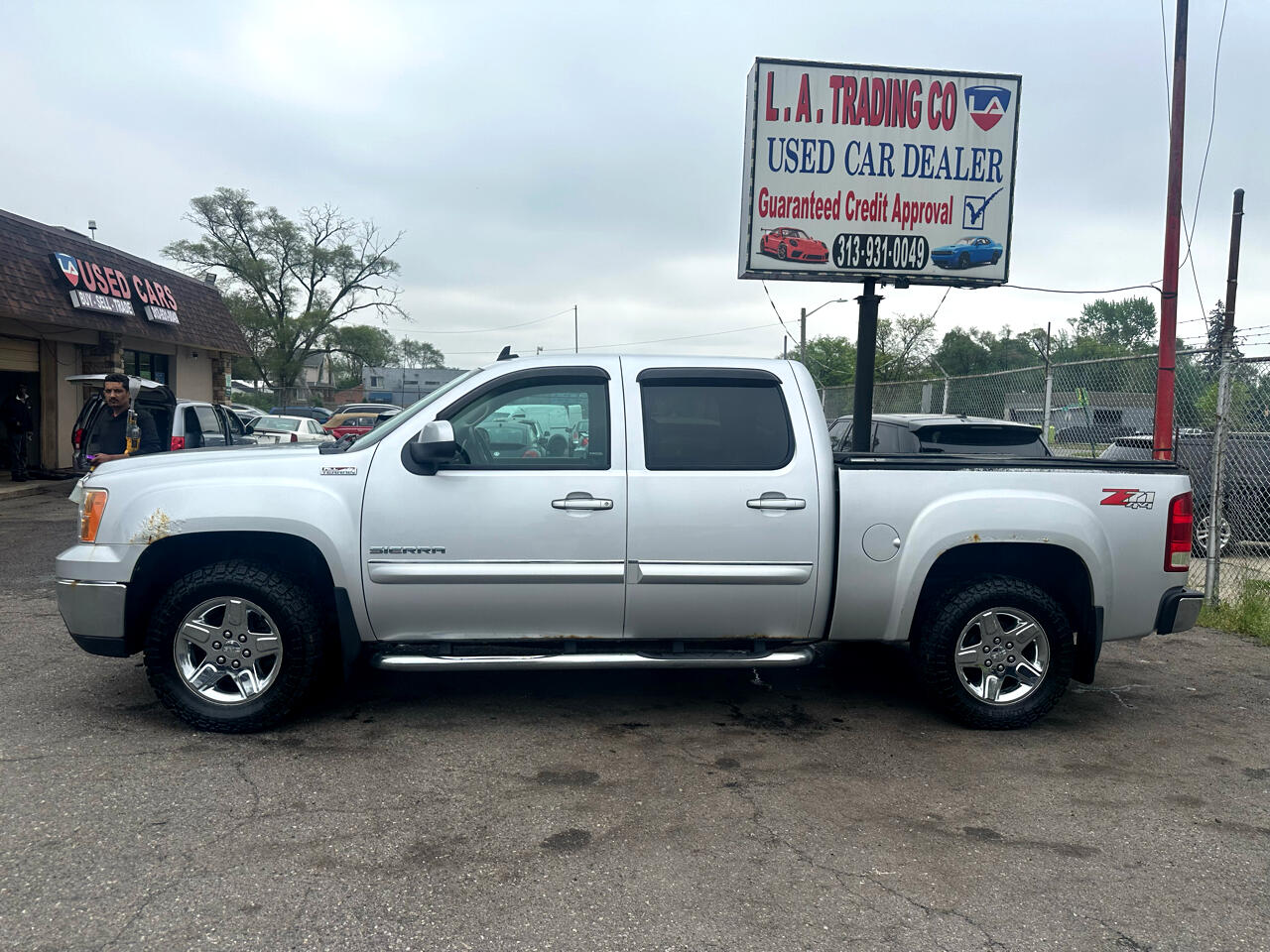 2012 Gmc Sierra SLT photo 2