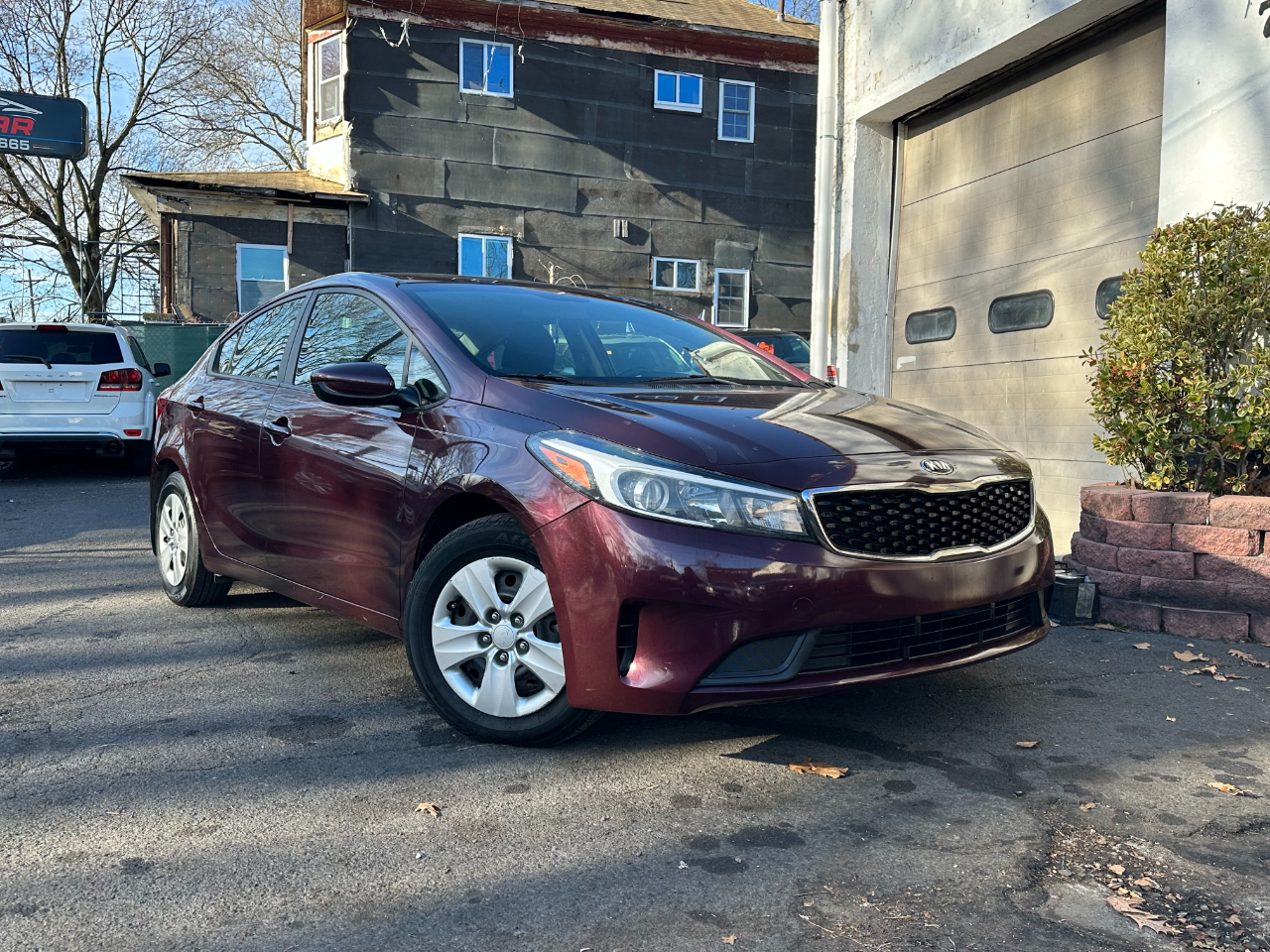 Kia Forte LX 4D Sedan 2017