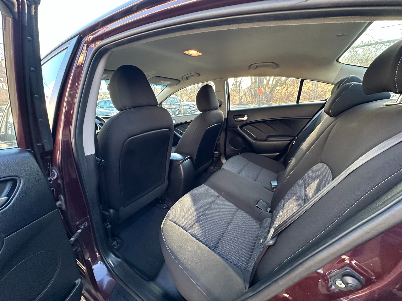 Kia Forte LX 4D Sedan 2017