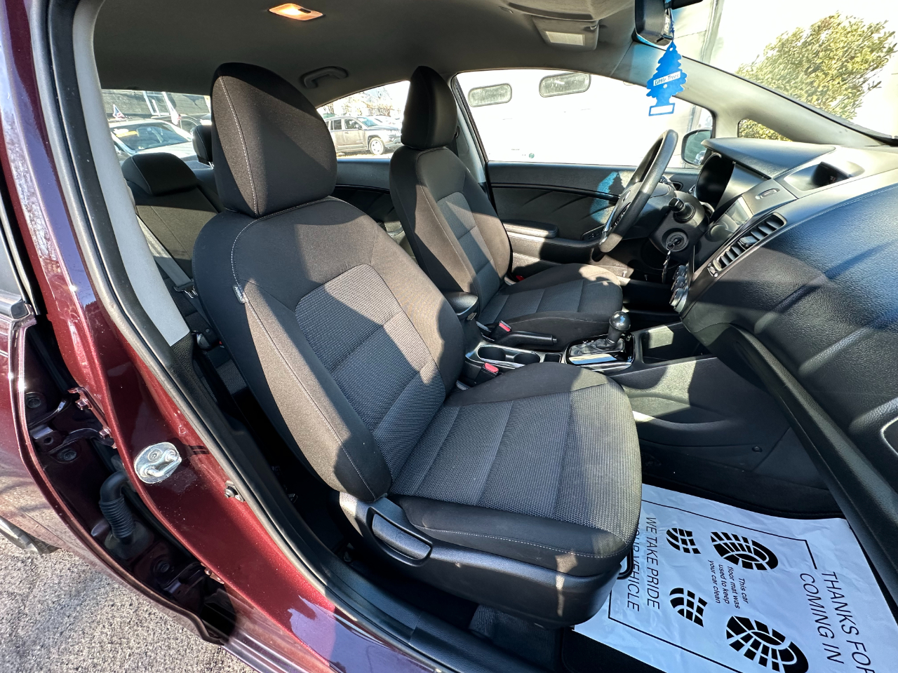 Kia Forte LX 4D Sedan 2017