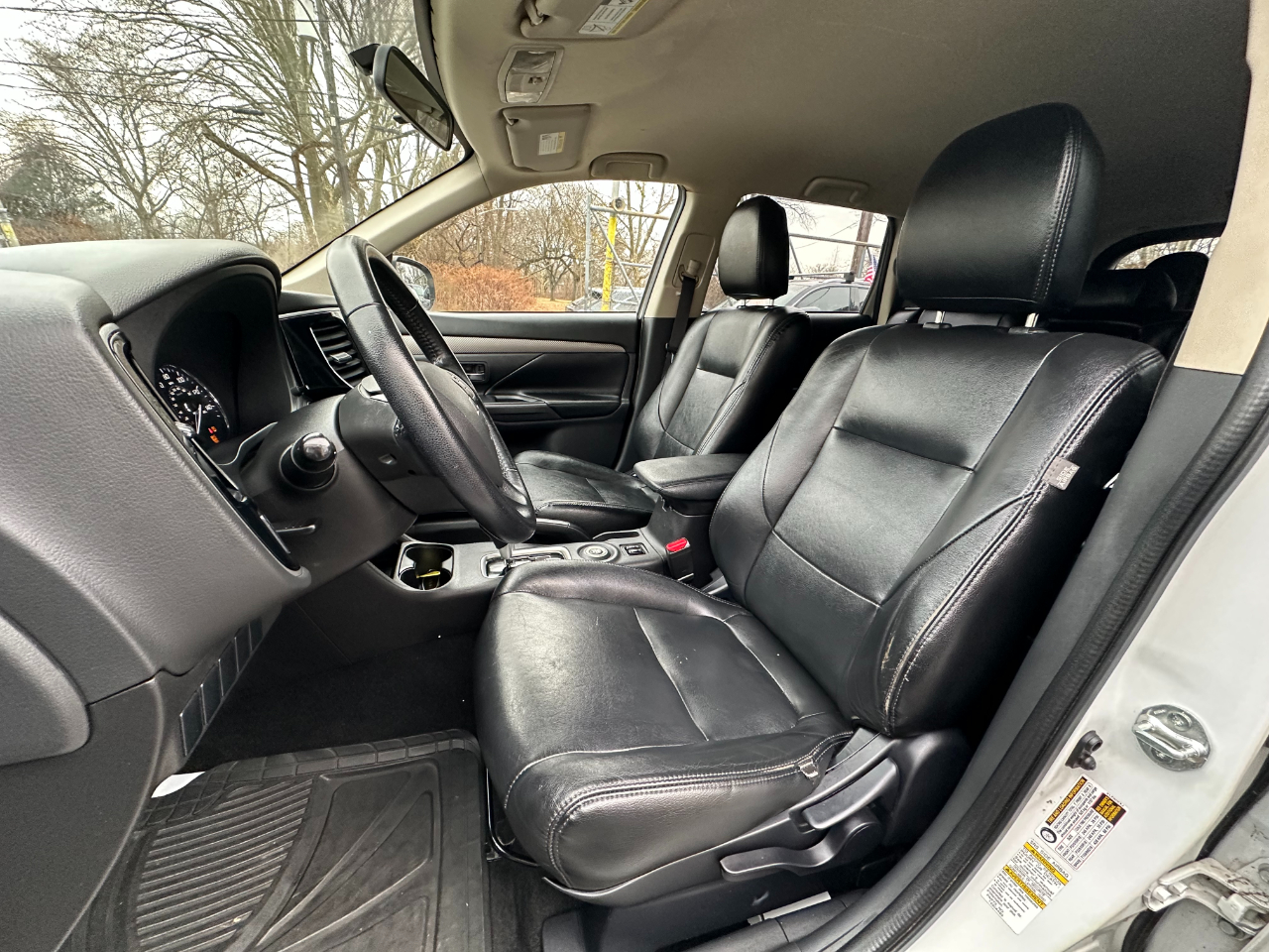 Mitsubishi Outlander SE 2015