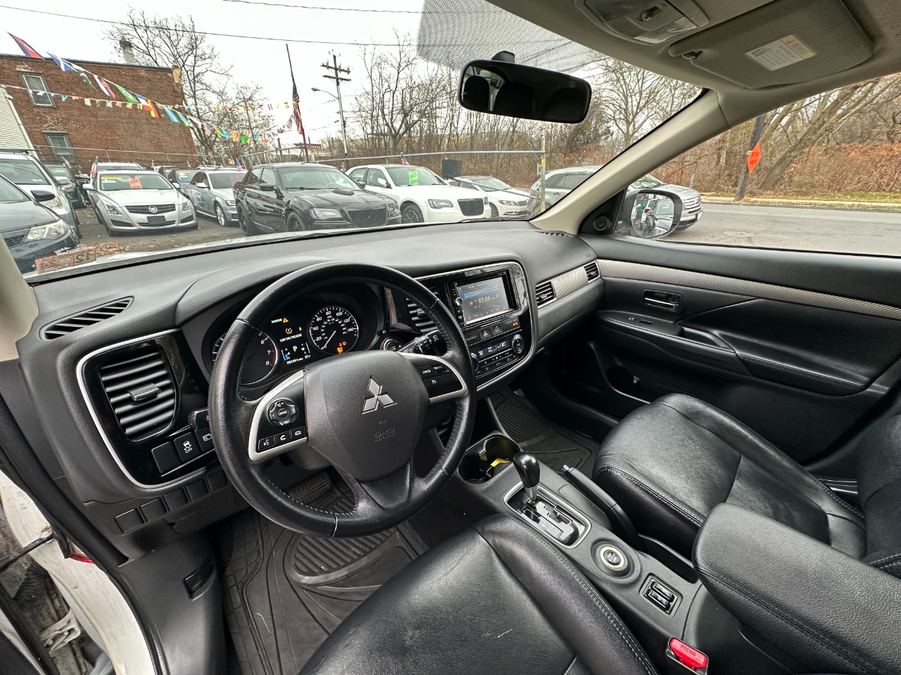 Mitsubishi Outlander SE 2015