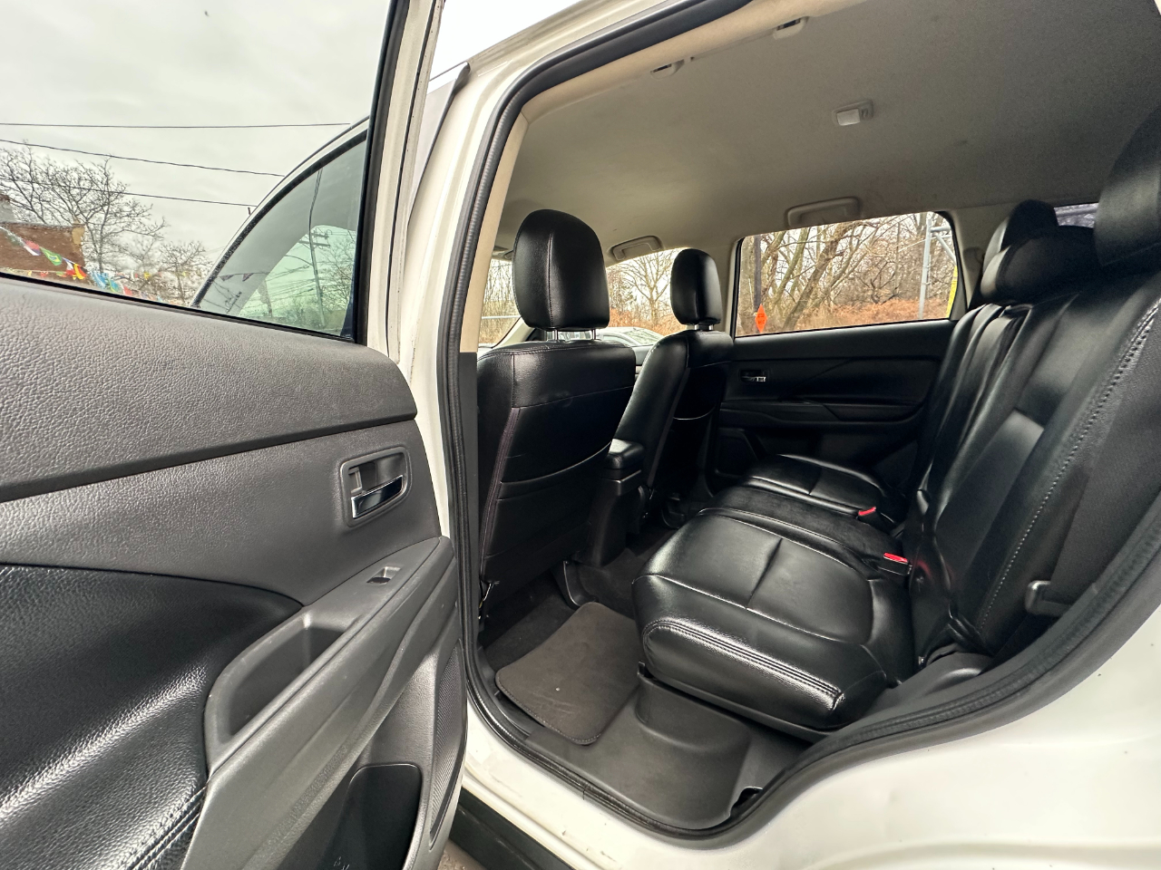 Mitsubishi Outlander SE 2015