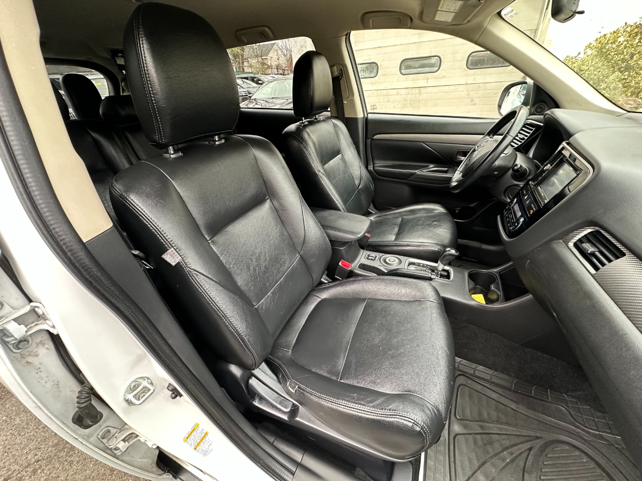 Mitsubishi Outlander SE 2015