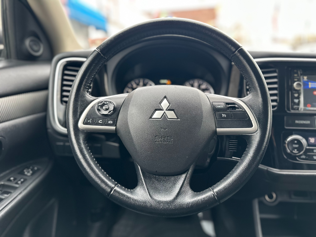 Mitsubishi Outlander SE 2015