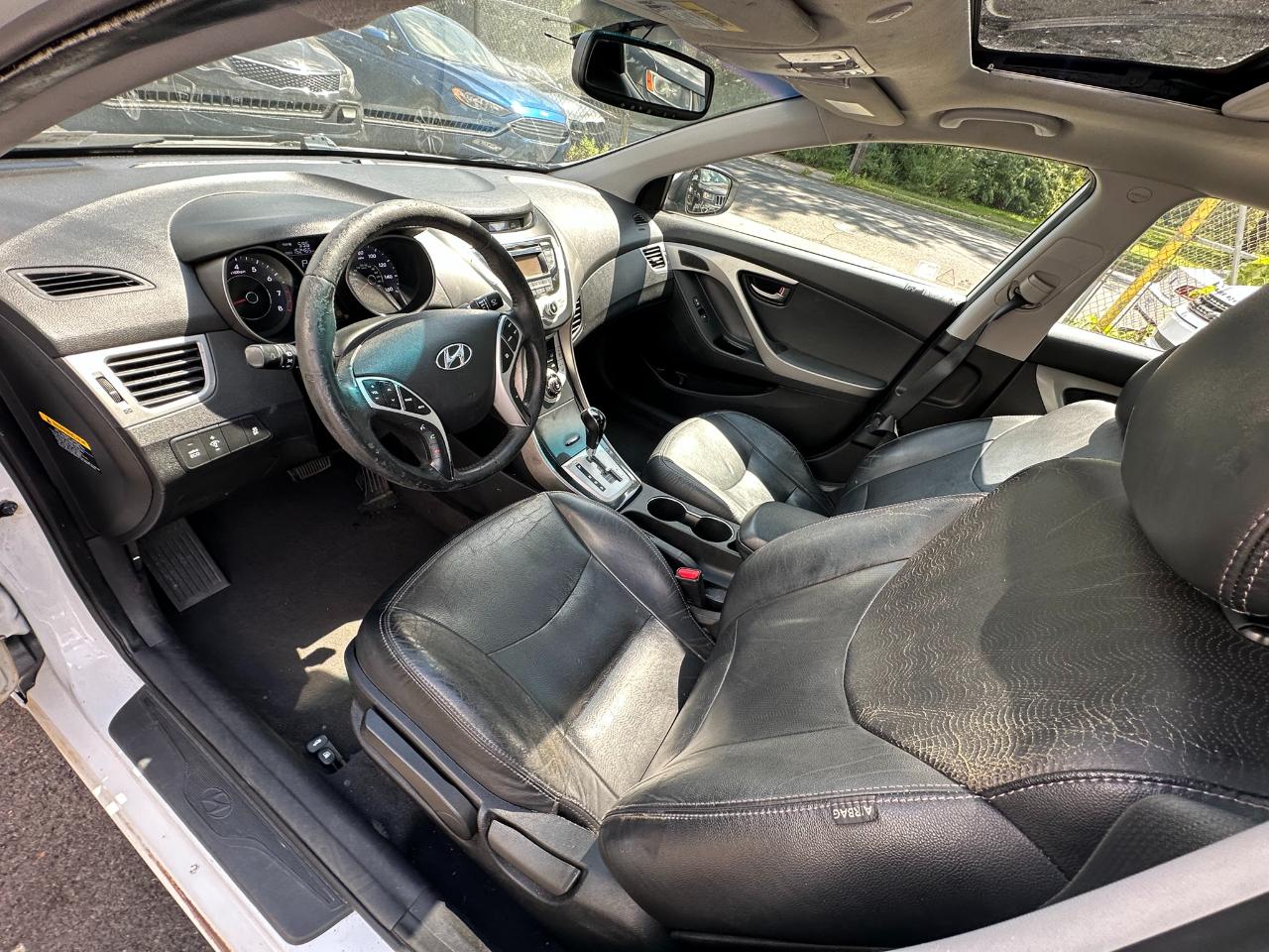 Hyundai Elantra Limited 2012