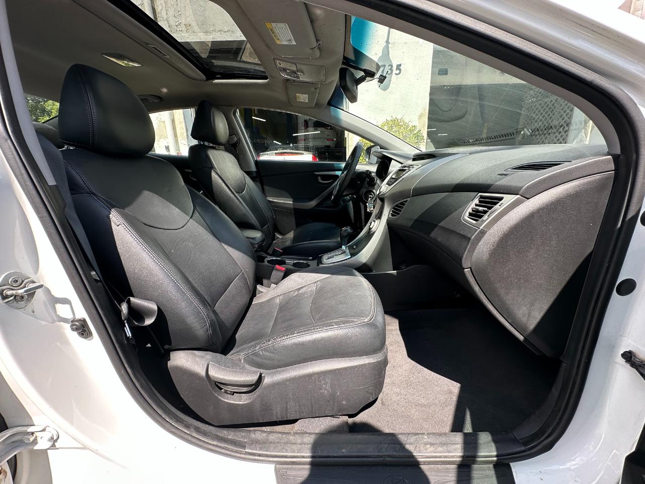 Hyundai Elantra Limited 2012