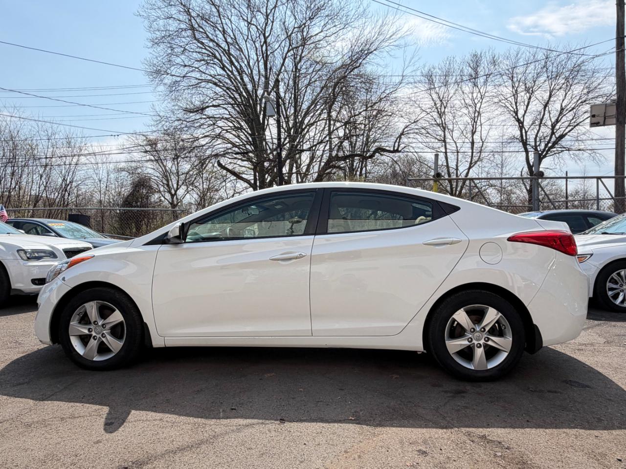 Hyundai Elantra GLS 4-Door 2013