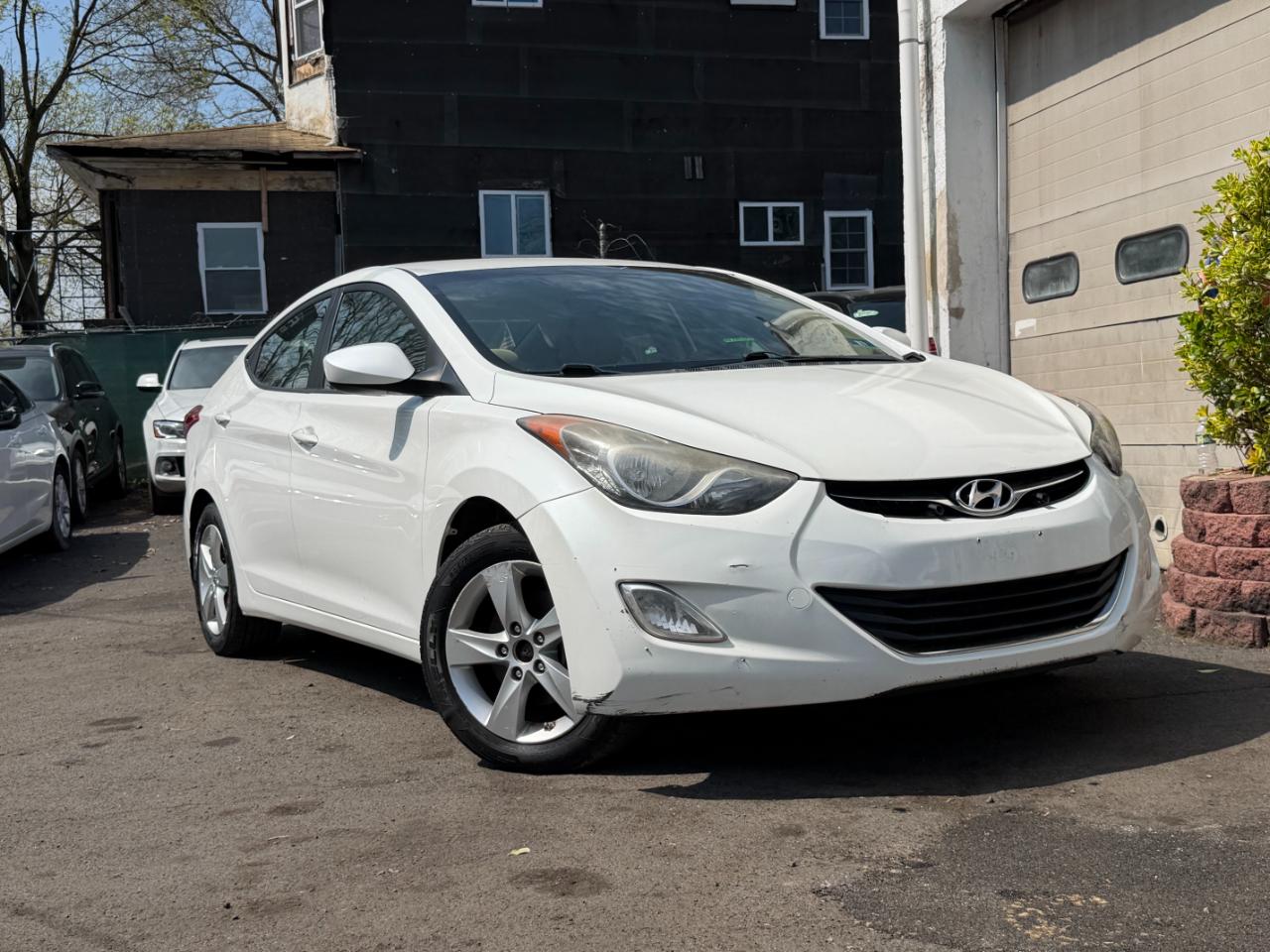 Hyundai Elantra GLS 4-Door 2013