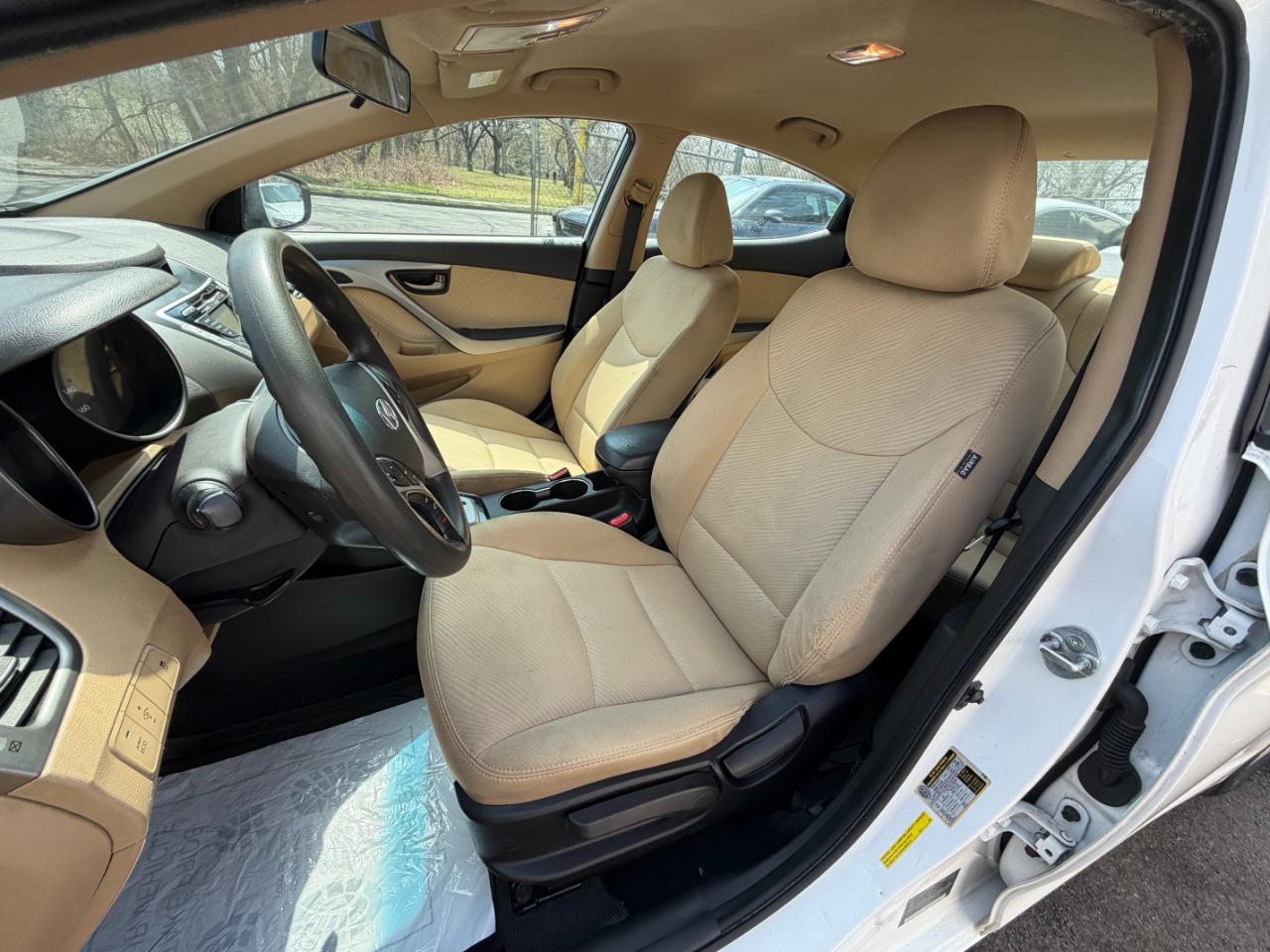 Hyundai Elantra GLS 4-Door 2013