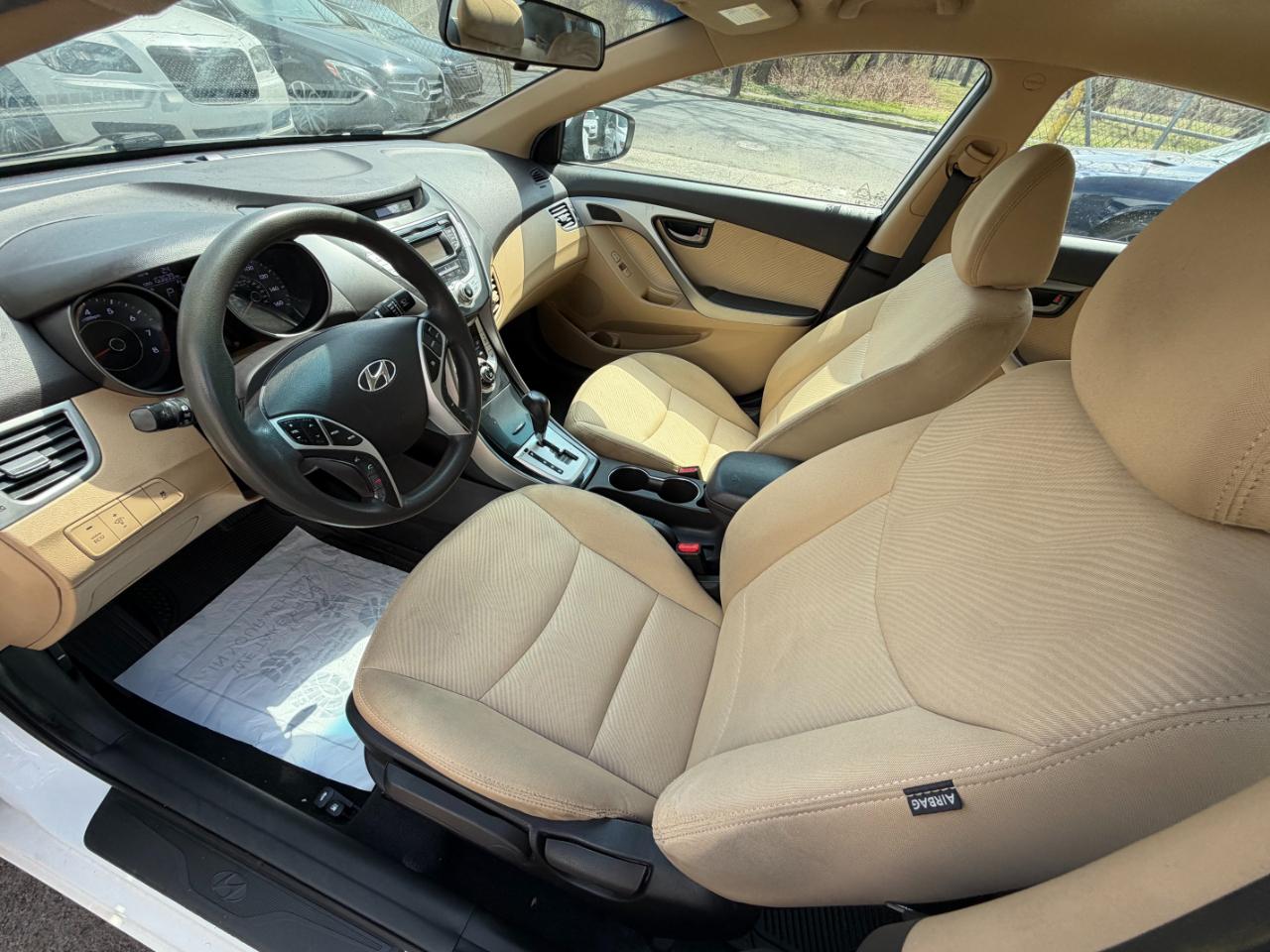 Hyundai Elantra GLS 4-Door 2013