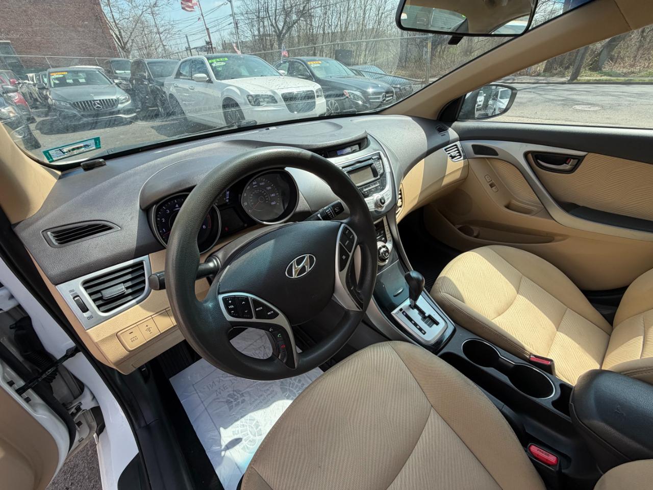 Hyundai Elantra GLS 4-Door 2013