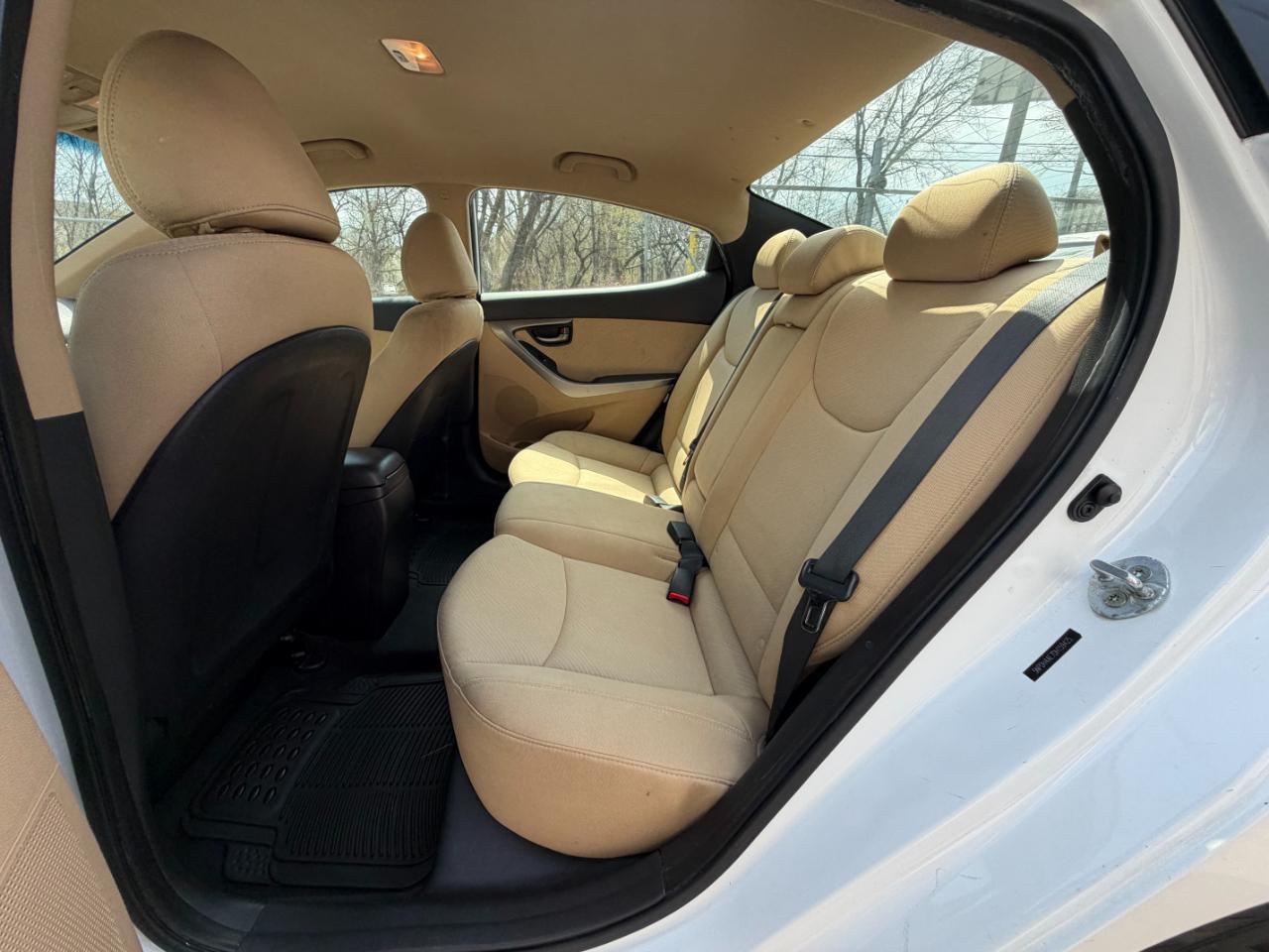 Hyundai Elantra GLS 4-Door 2013