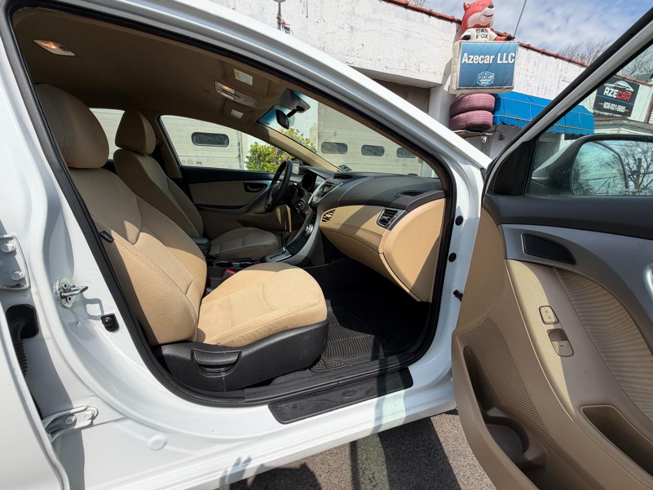 Hyundai Elantra GLS 4-Door 2013