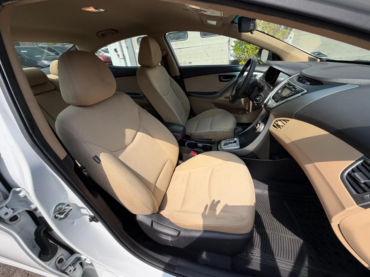 Hyundai Elantra GLS 4-Door 2013