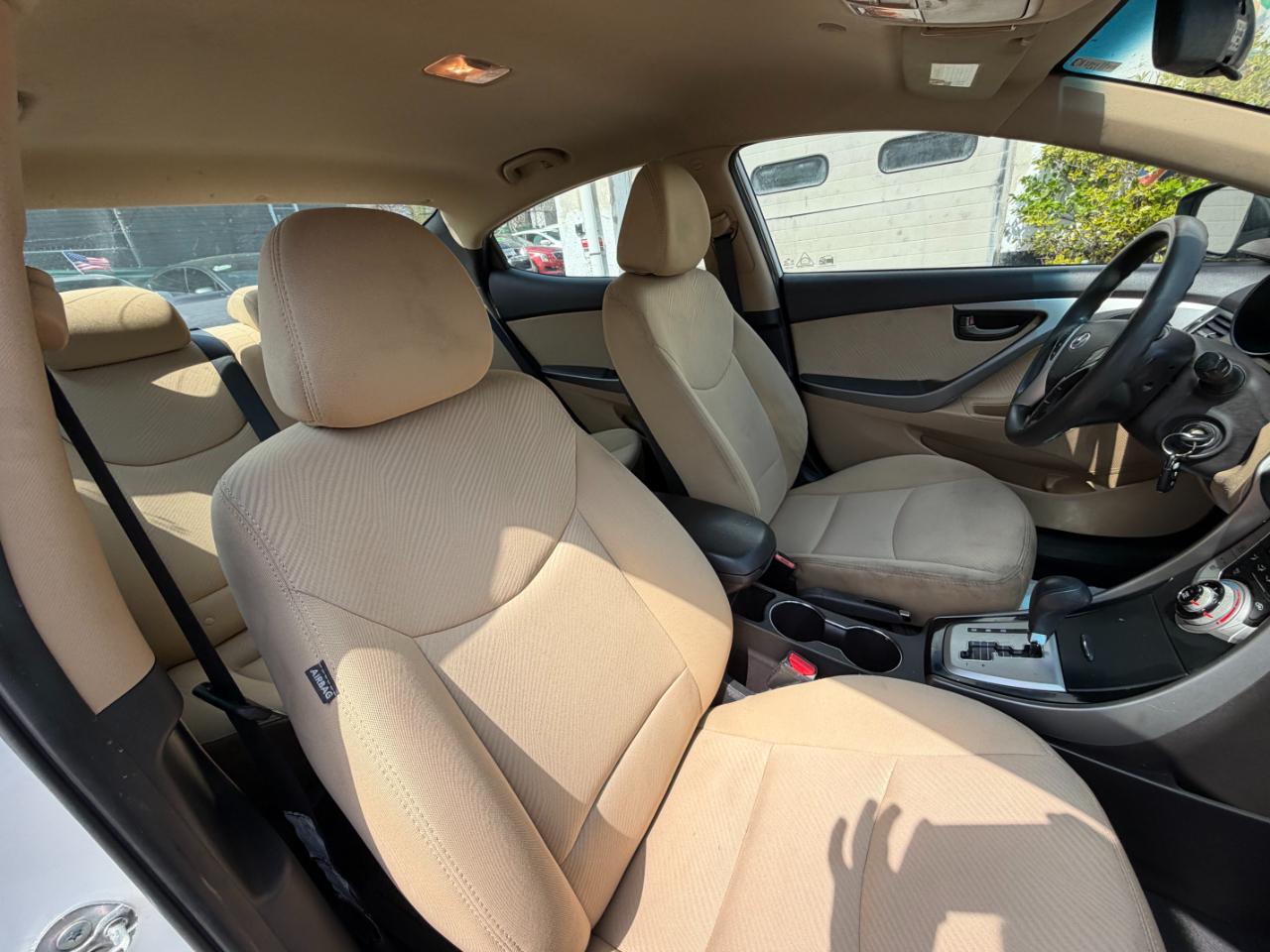 Hyundai Elantra GLS 4-Door 2013