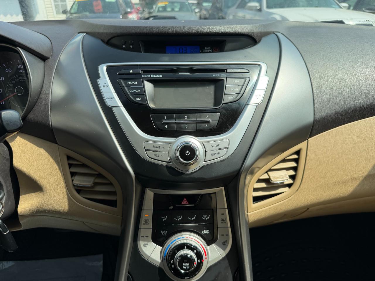 Hyundai Elantra GLS 4-Door 2013