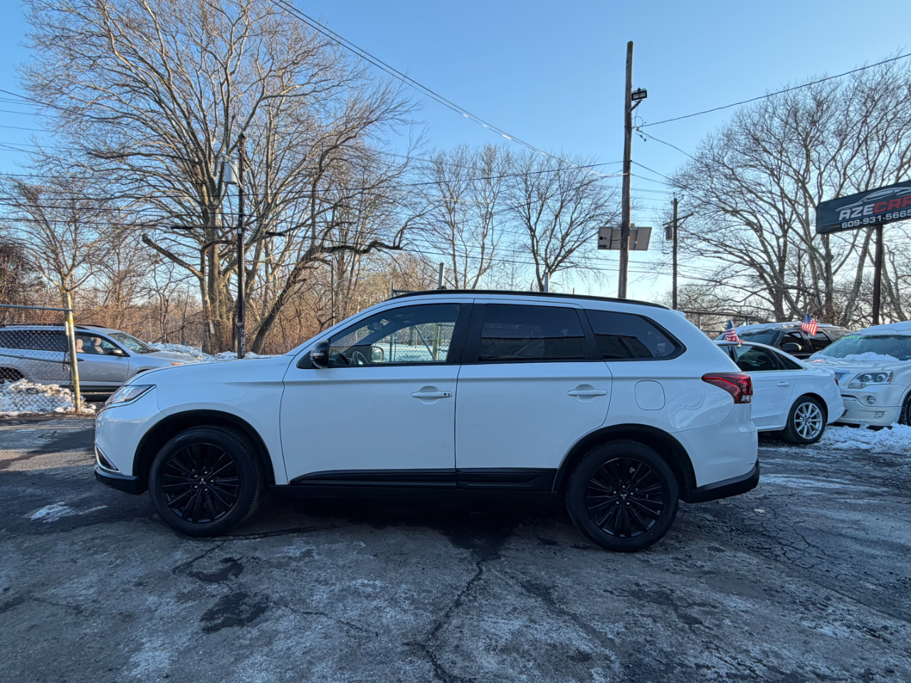 Mitsubishi Outlander LE FWD 2020