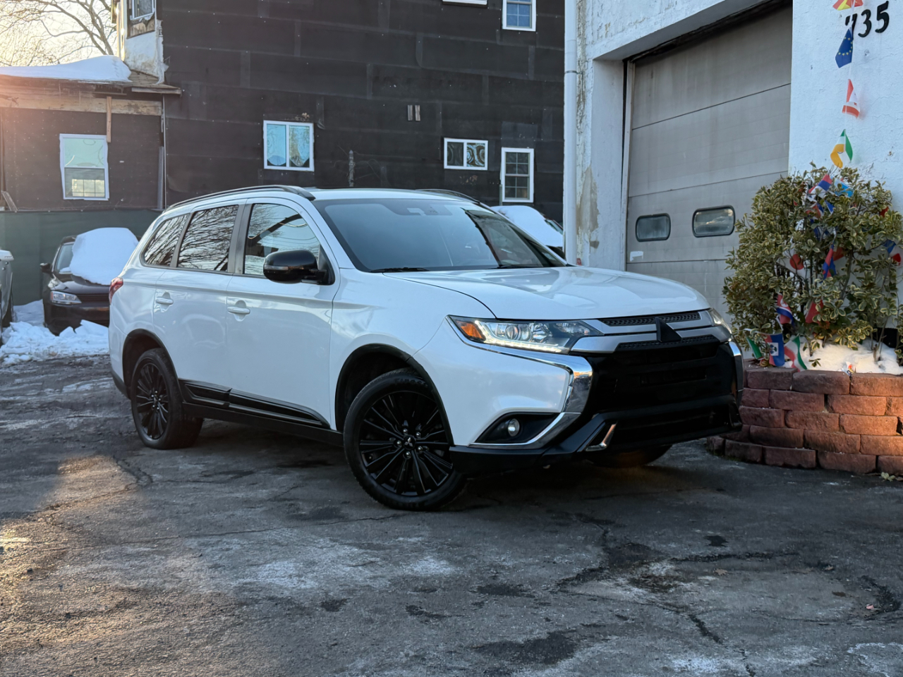 Mitsubishi Outlander LE FWD 2020
