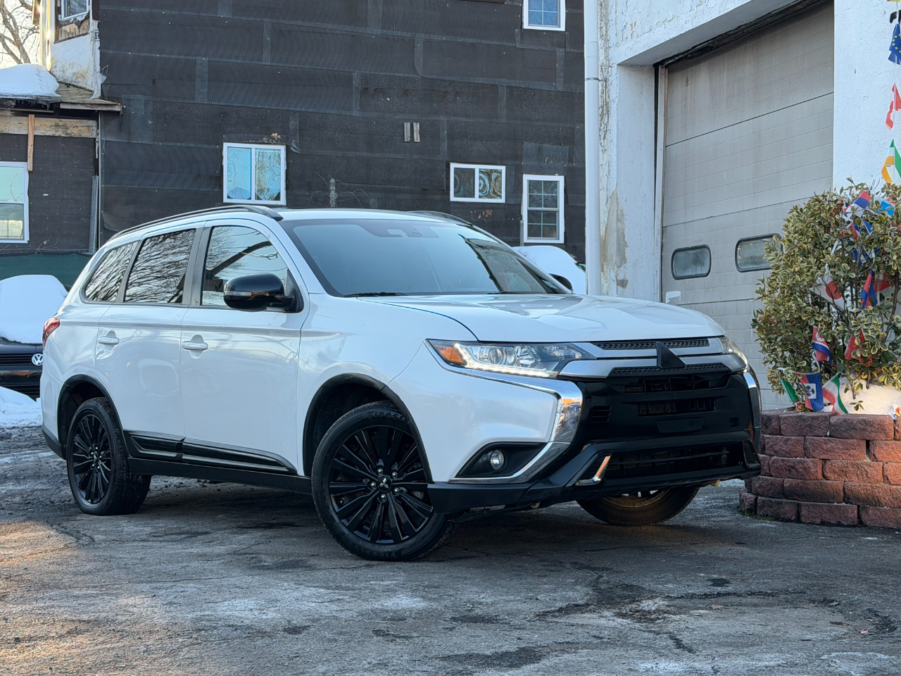Mitsubishi Outlander LE FWD 2020