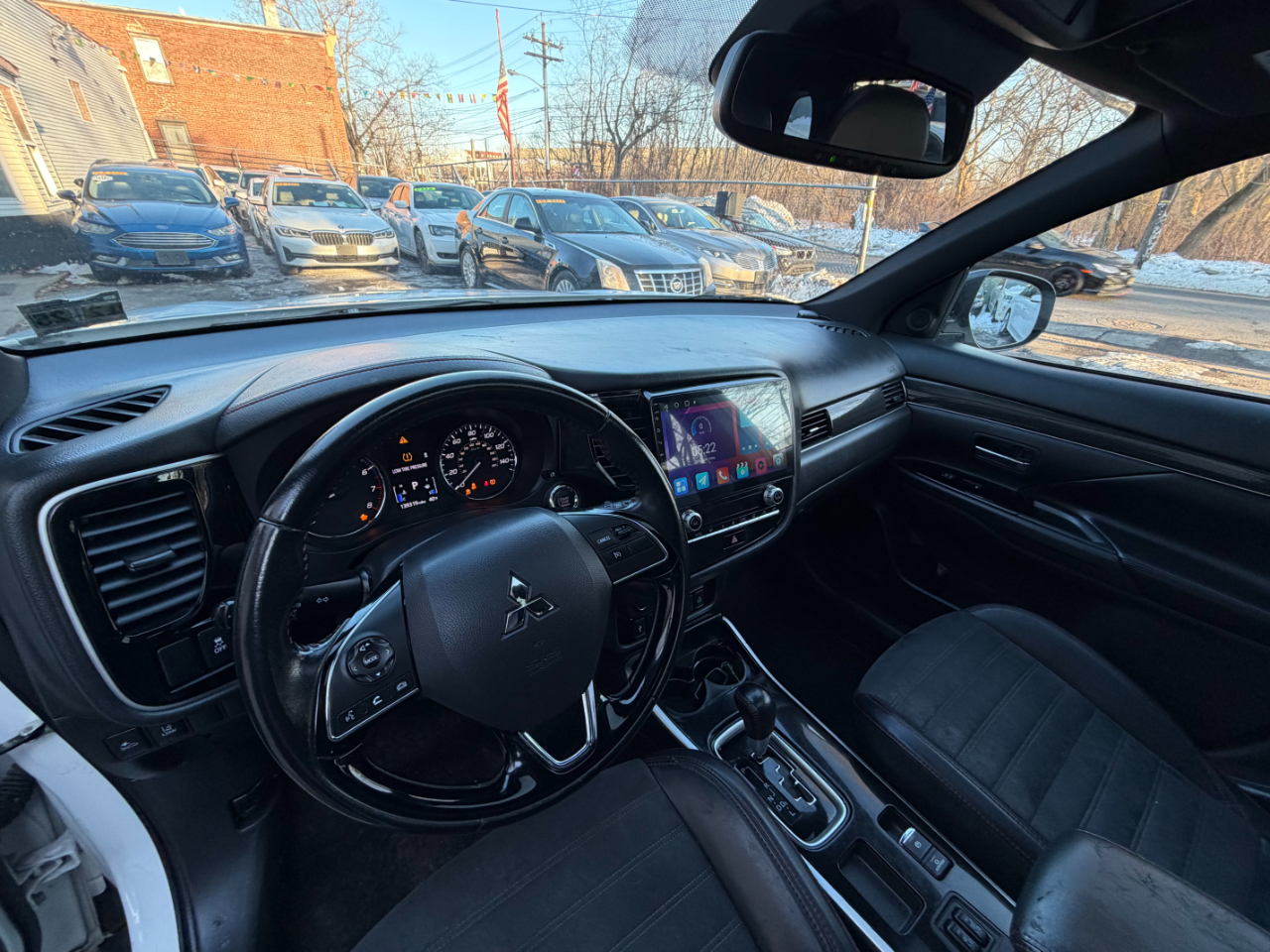 Mitsubishi Outlander LE FWD 2020