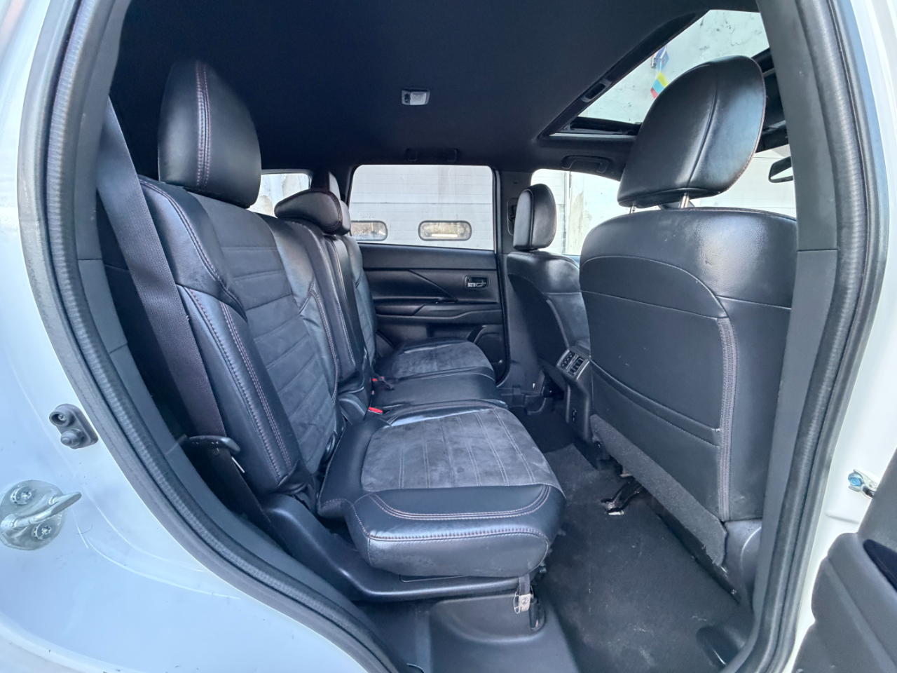 Mitsubishi Outlander LE FWD 2020