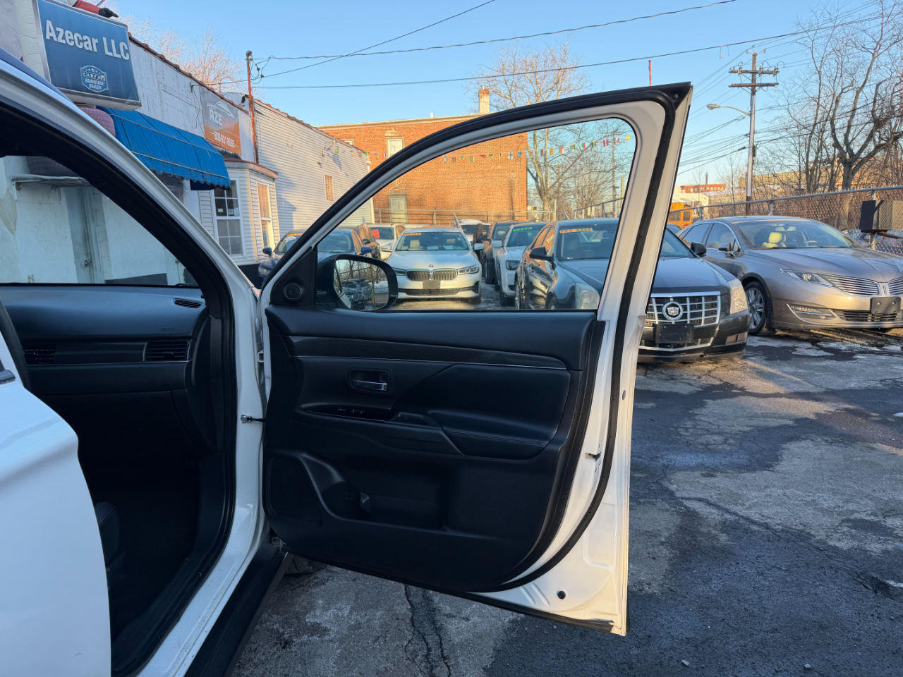 Mitsubishi Outlander LE FWD 2020