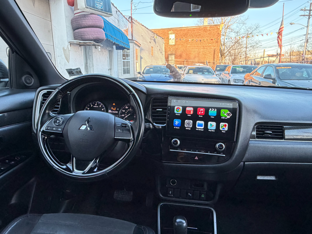 Mitsubishi Outlander LE FWD 2020