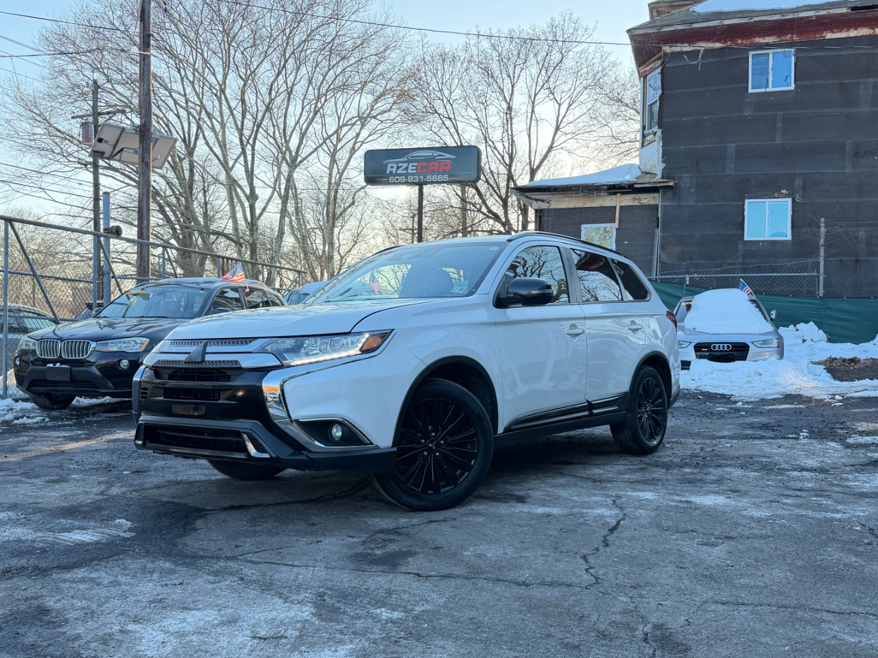 Mitsubishi Outlander LE FWD 2020