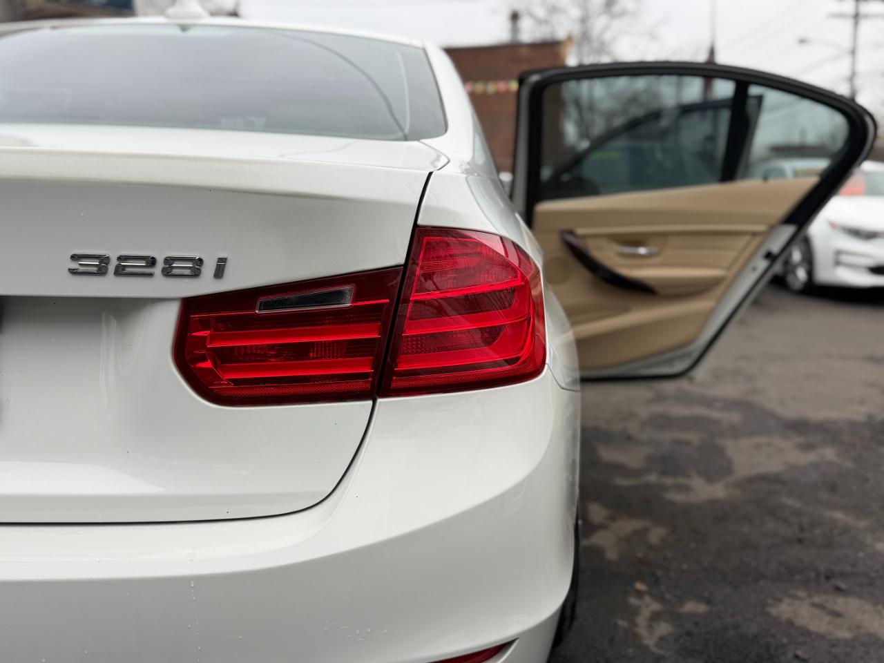 BMW 3-Series 328i SULEV 2014