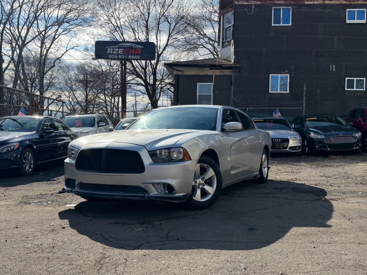 Dodge Charger SE 2012