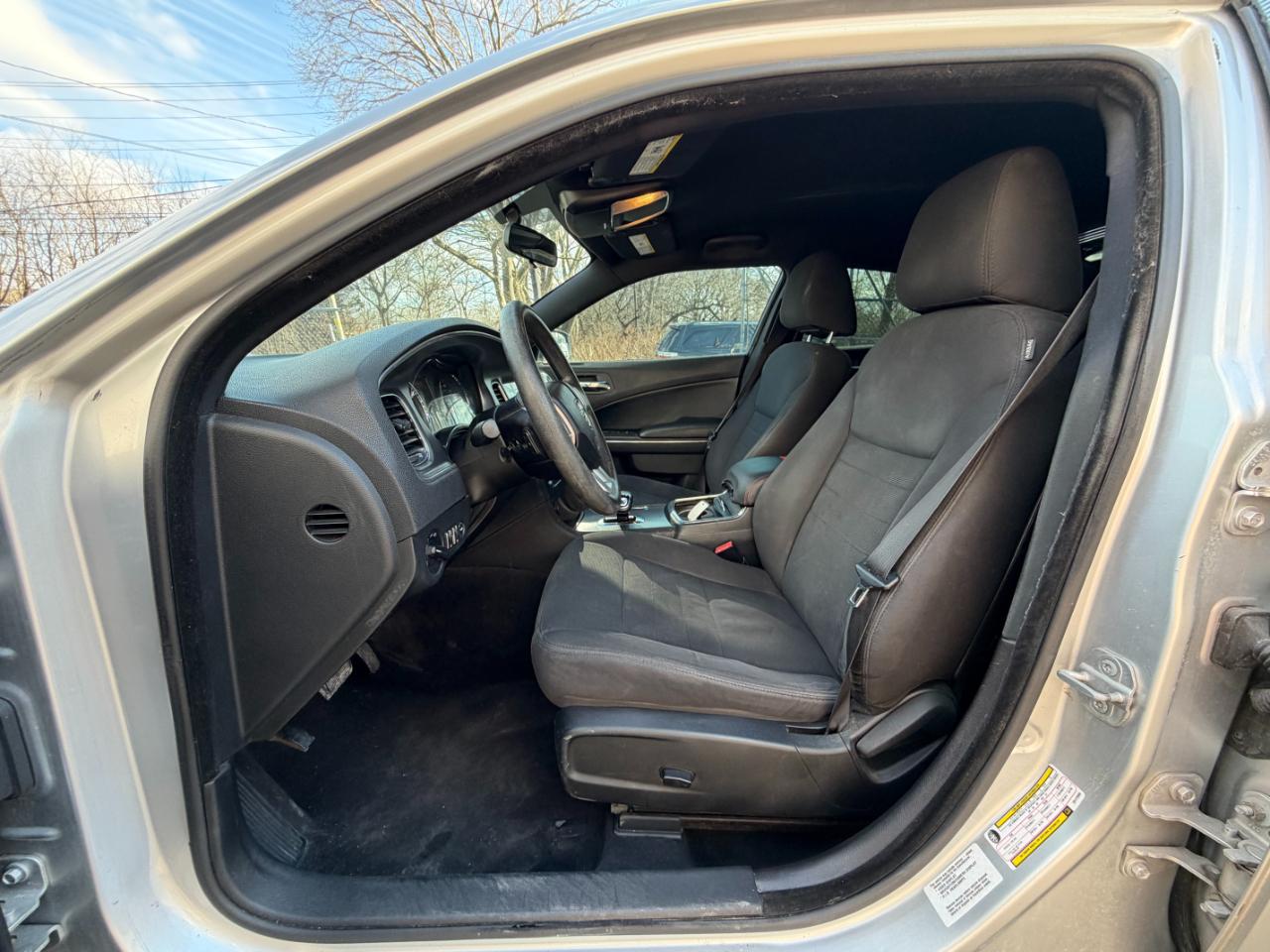 Dodge Charger SE 2012