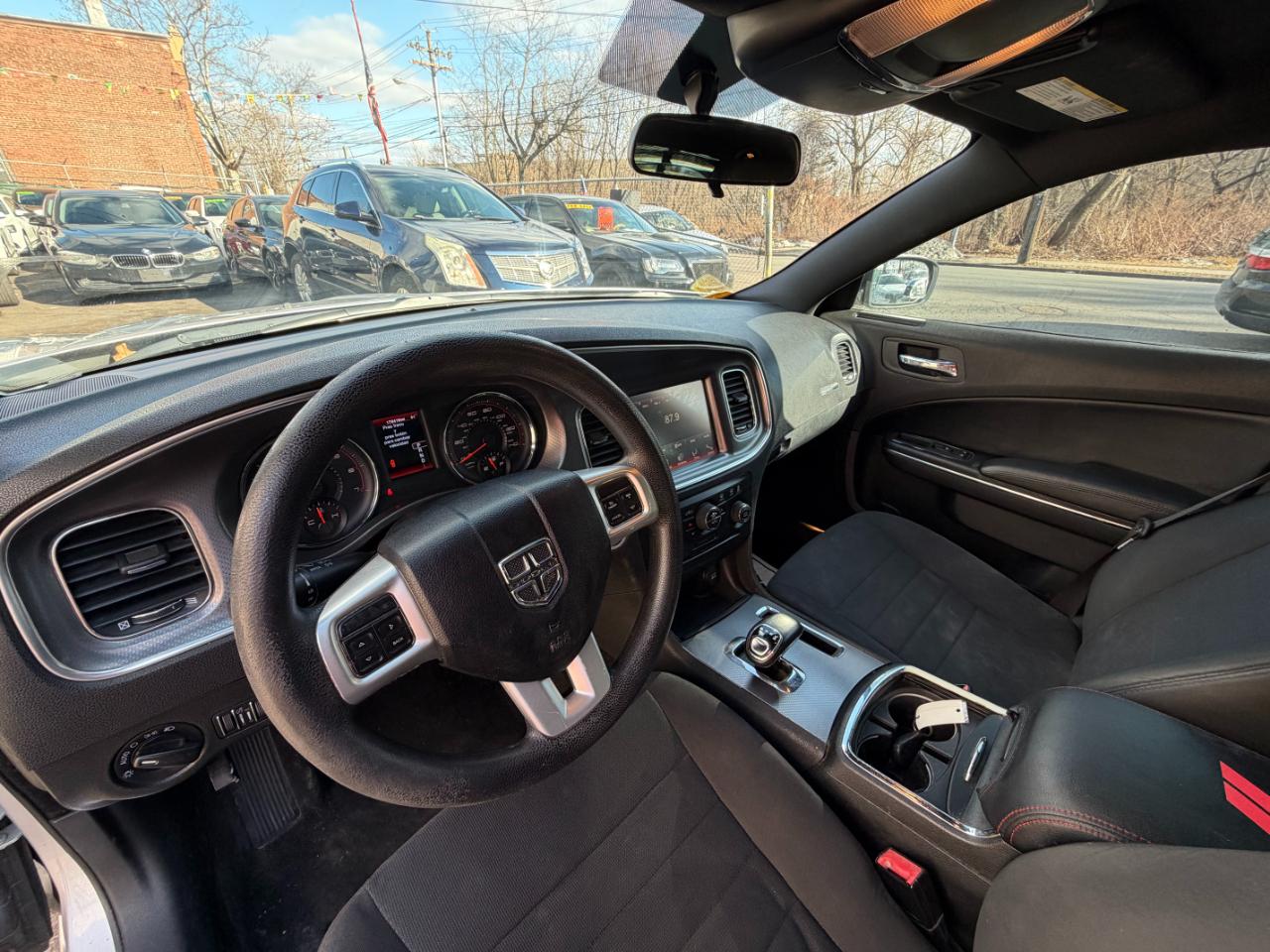 Dodge Charger SE 2012