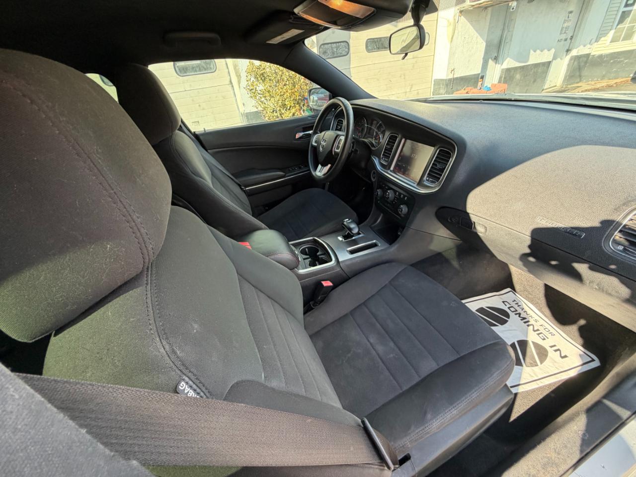 Dodge Charger SE 2012