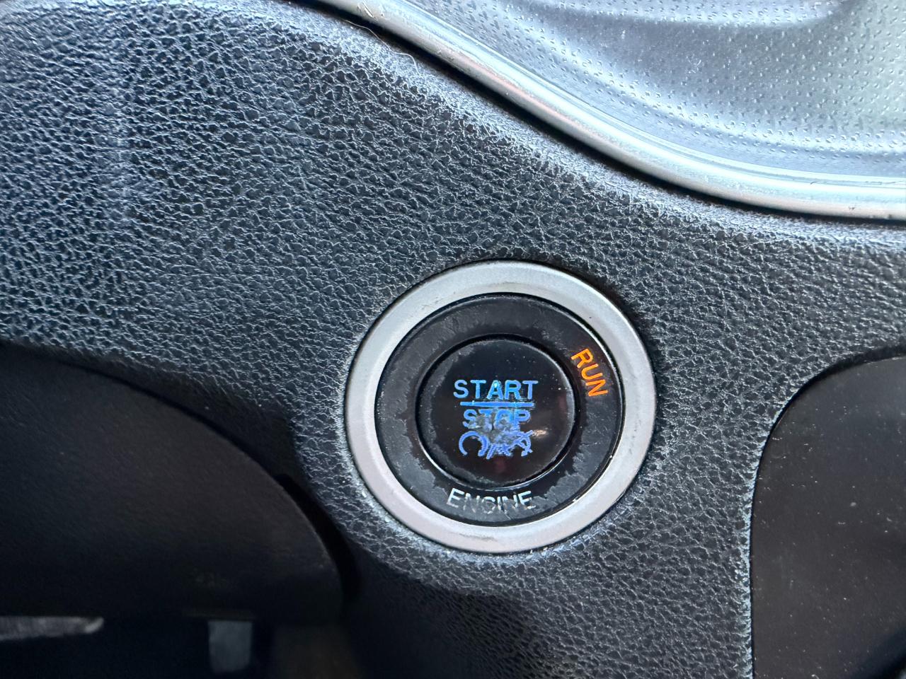 Dodge Charger SE 2012