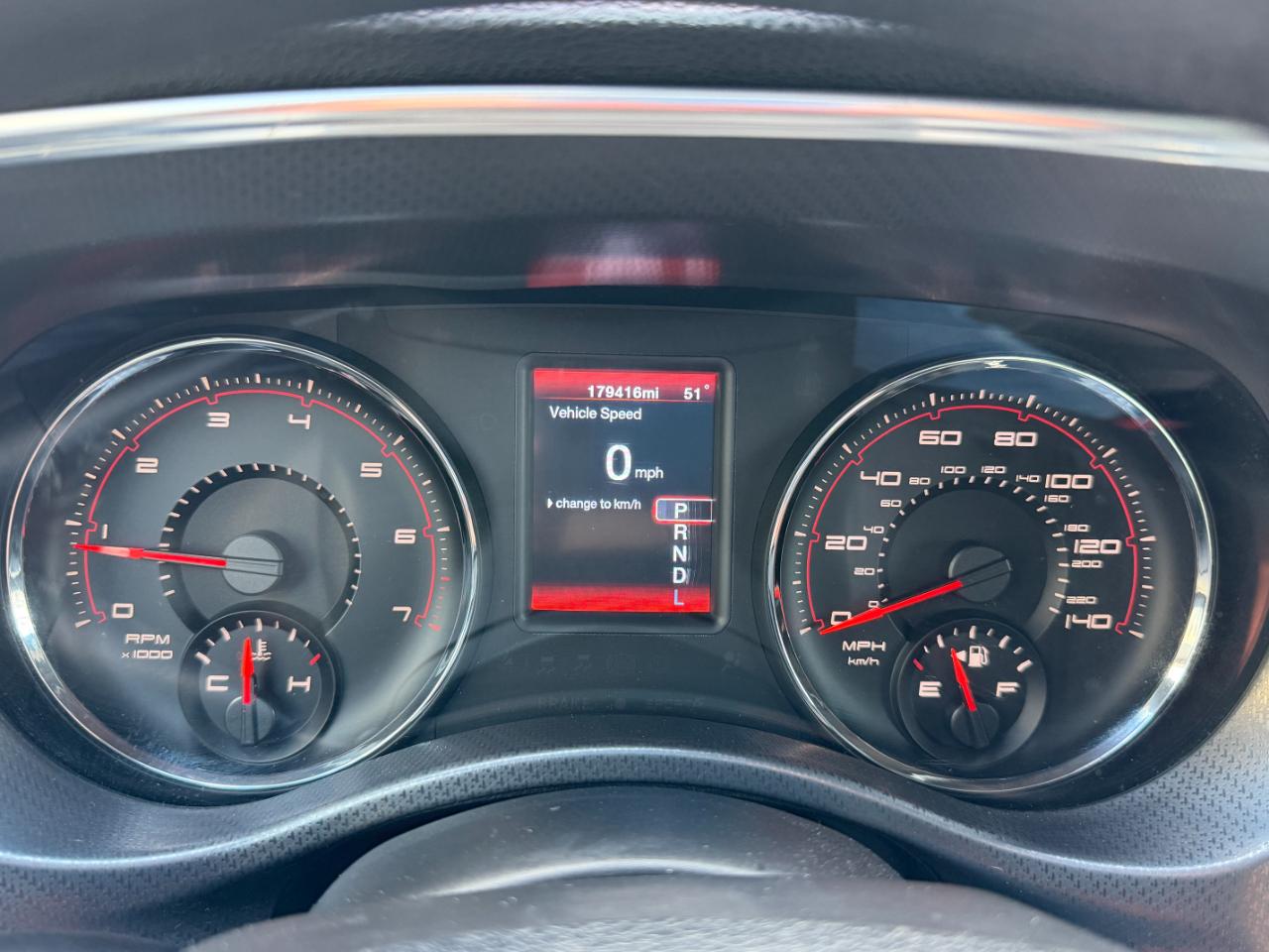 Dodge Charger SE 2012