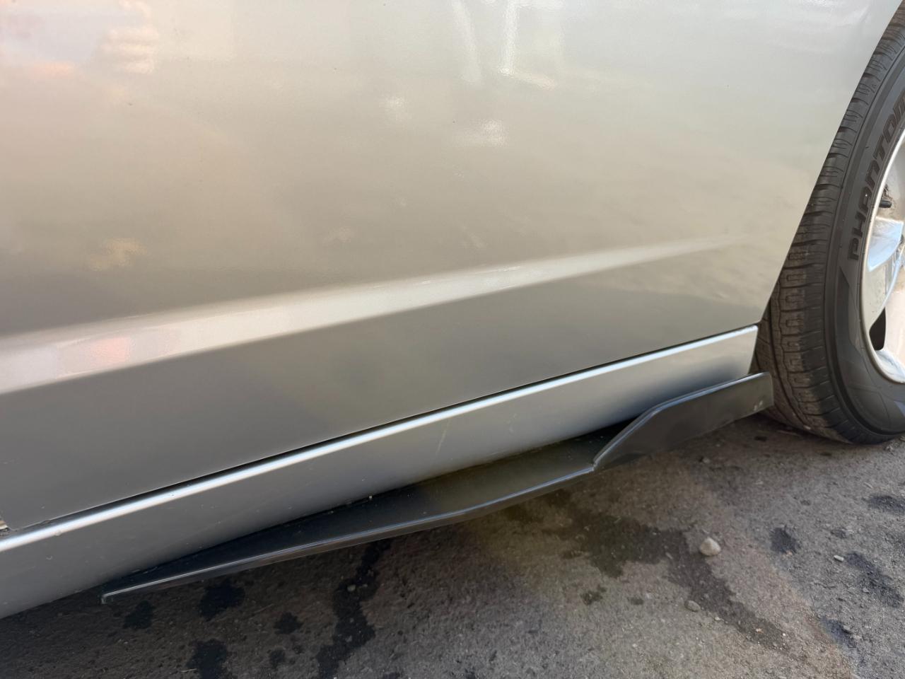 Dodge Charger SE 2012