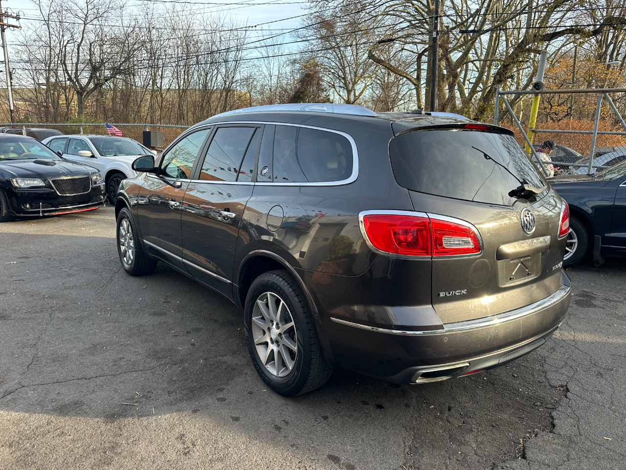 2014 Buick Enclave Leather photo 2