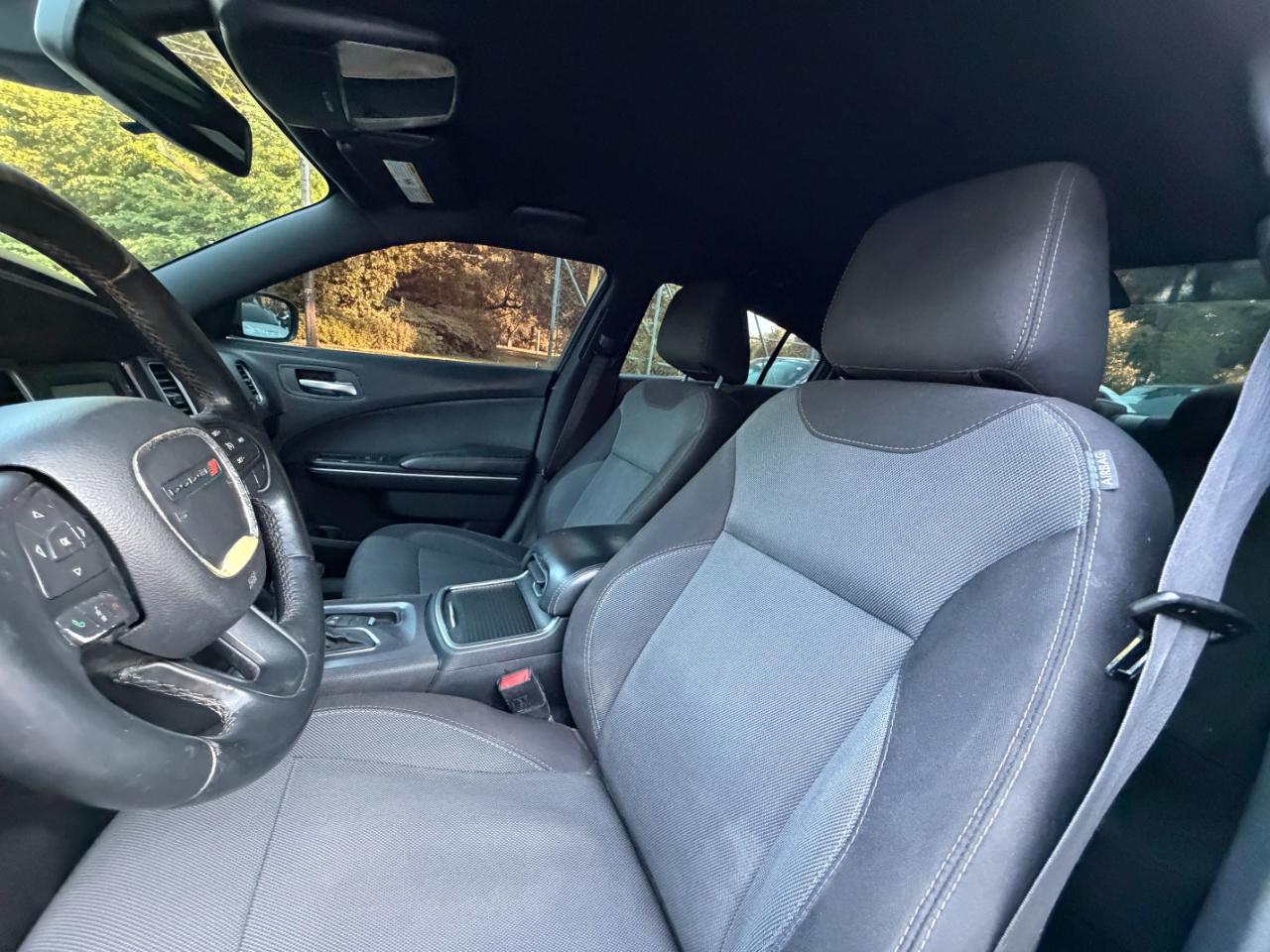 Dodge Charger SE 2015