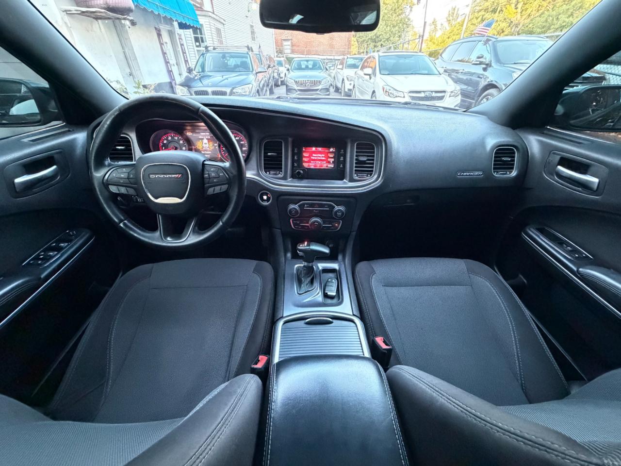 Dodge Charger SE 2015