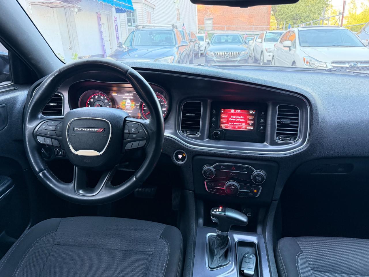 Dodge Charger SE 2015