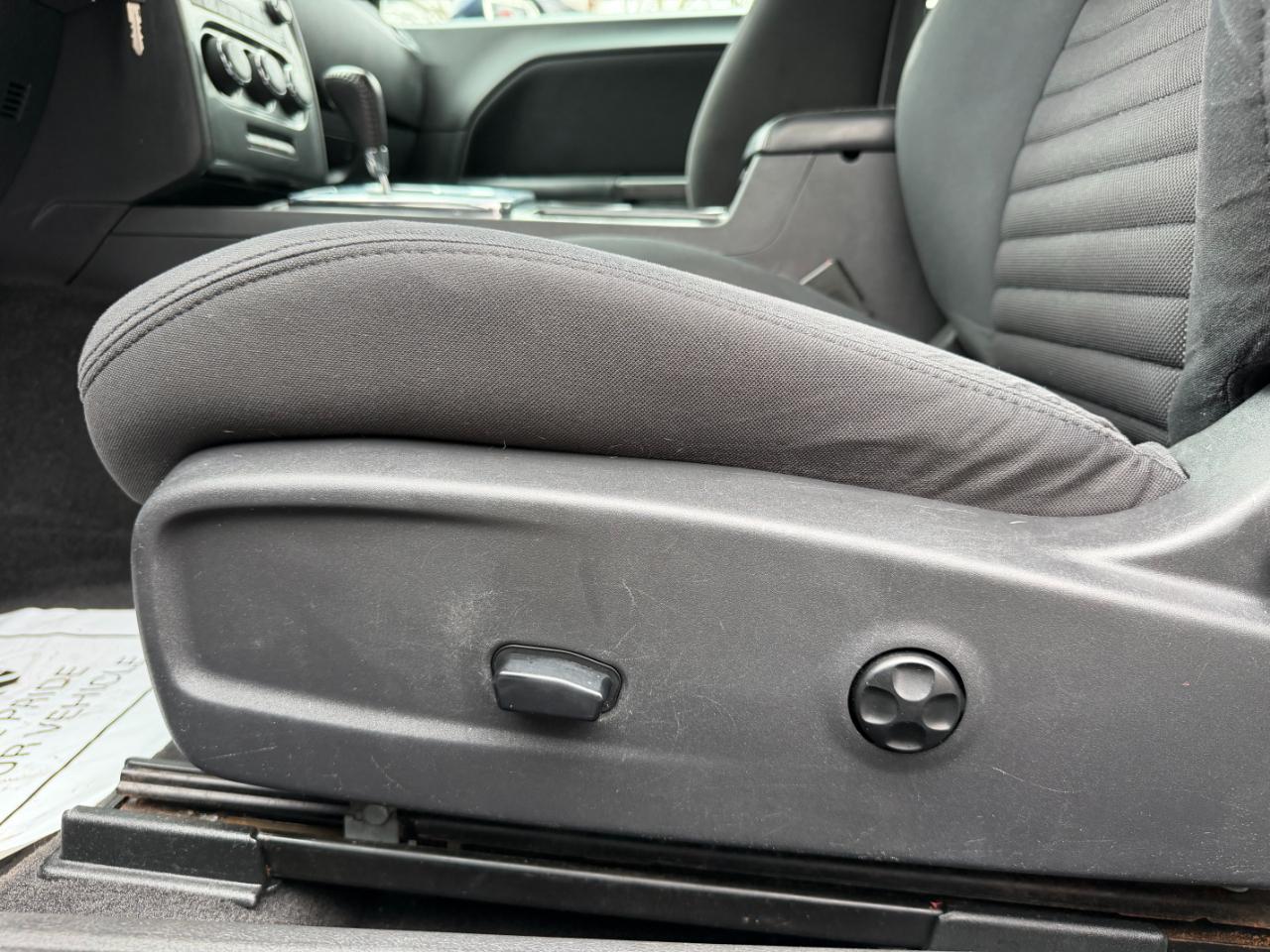 Dodge Challenger SXT 2014