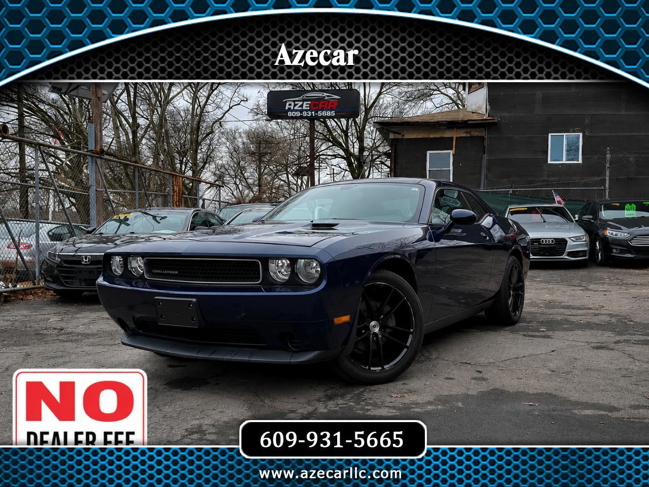 2014 Dodge Challenger SXT's photo