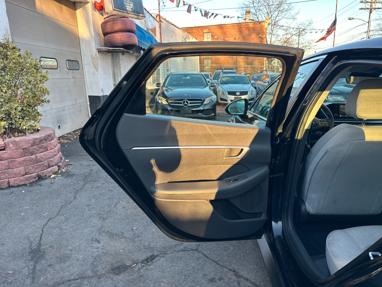 Hyundai Sonata SE 2021