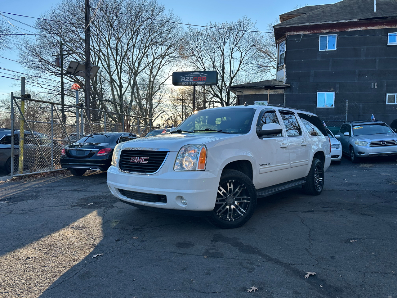 GMC Yukon XL  2011