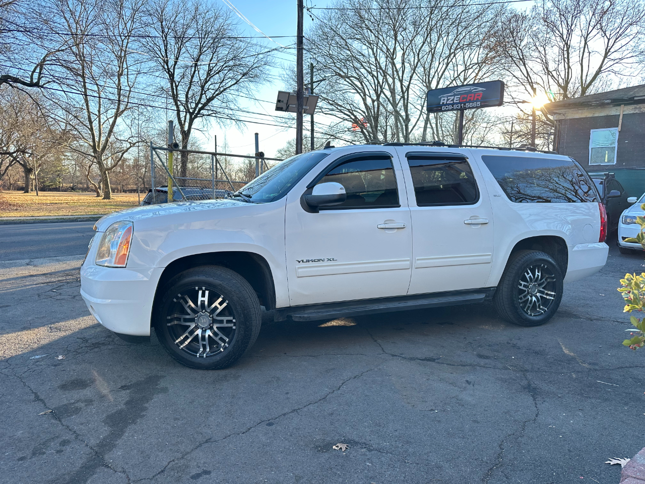 GMC Yukon XL  2011