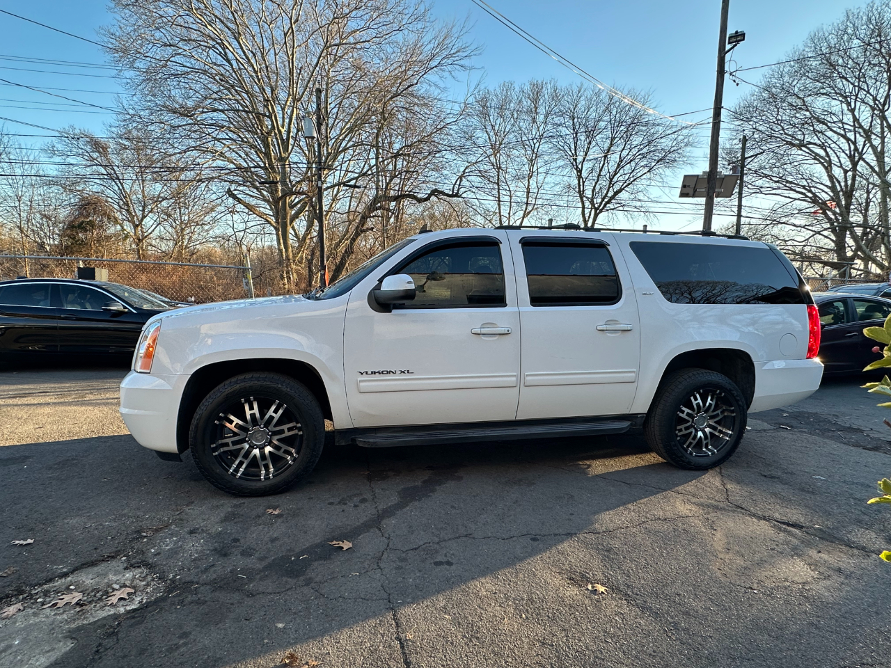 GMC Yukon XL  2011