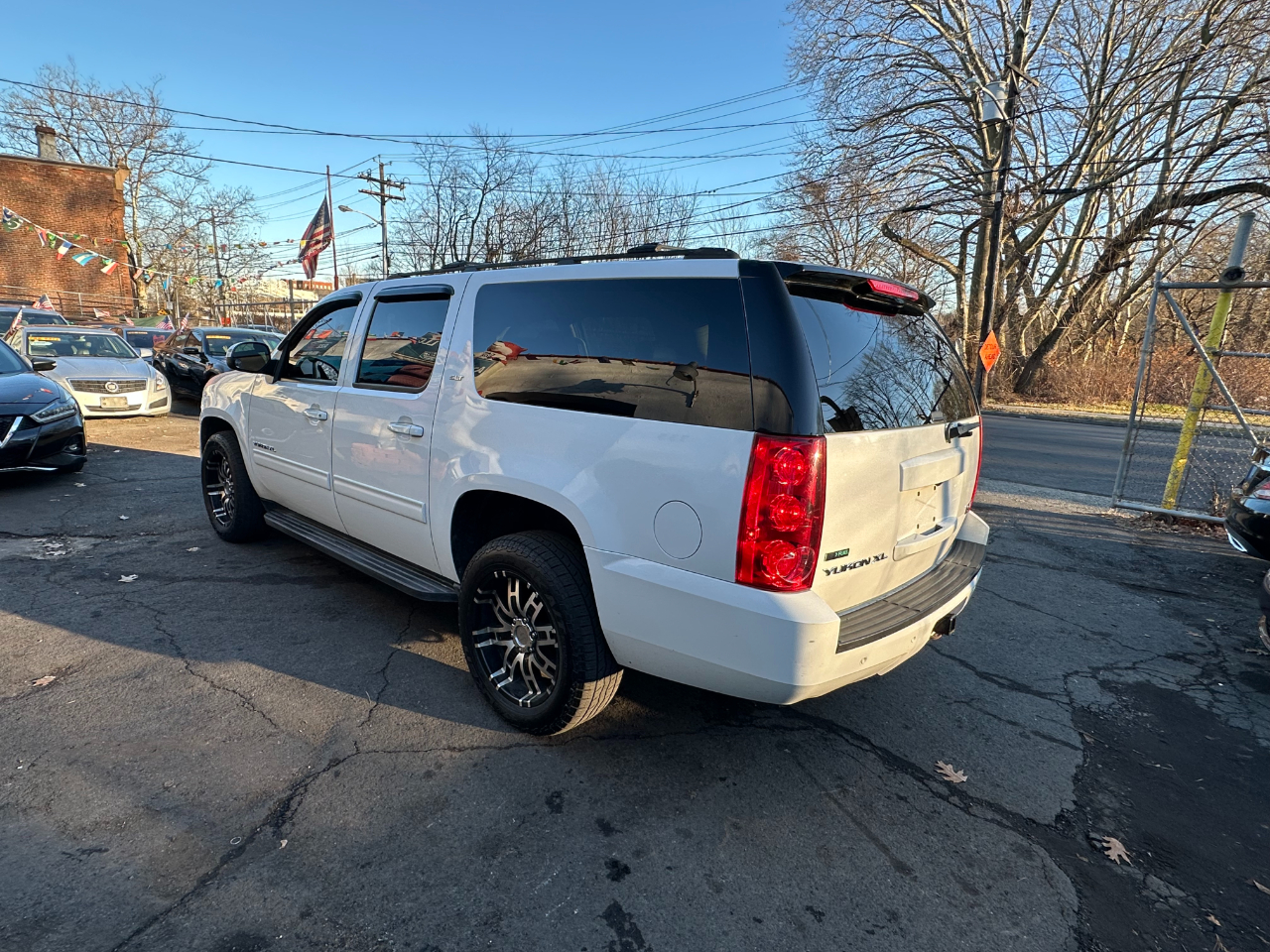 GMC Yukon XL  2011