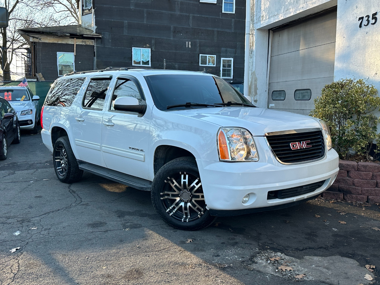 GMC Yukon XL  2011