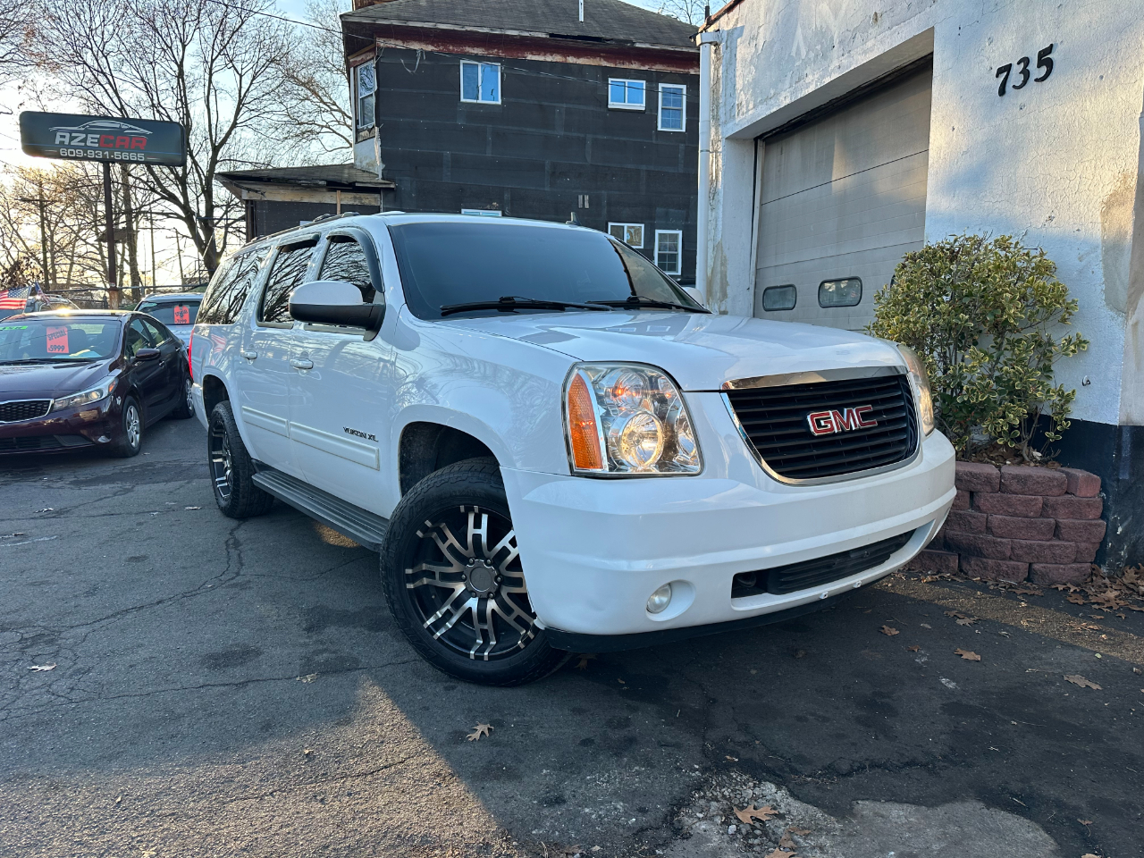 GMC Yukon XL  2011